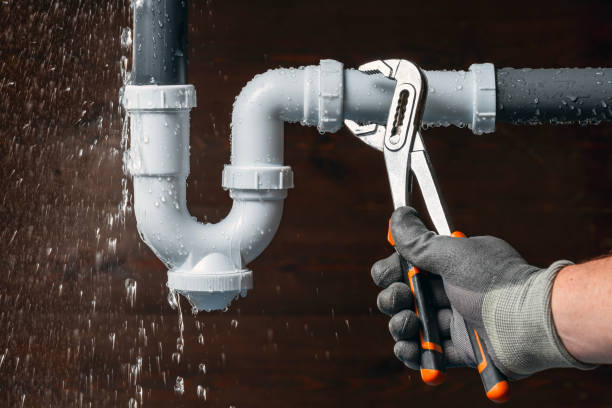 Professional Drain Cleaning technician working in Roscoe, IL